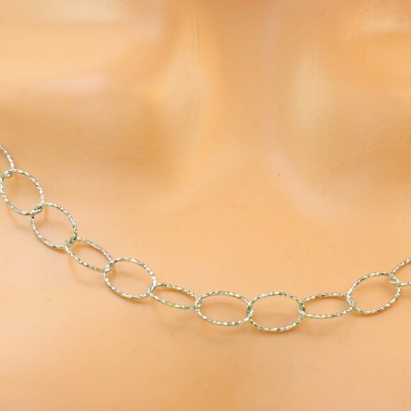 Minimalist Necklace, Sleek & Modern Design, Women’s Fashion, YC110408-N - Picture 10 of 10